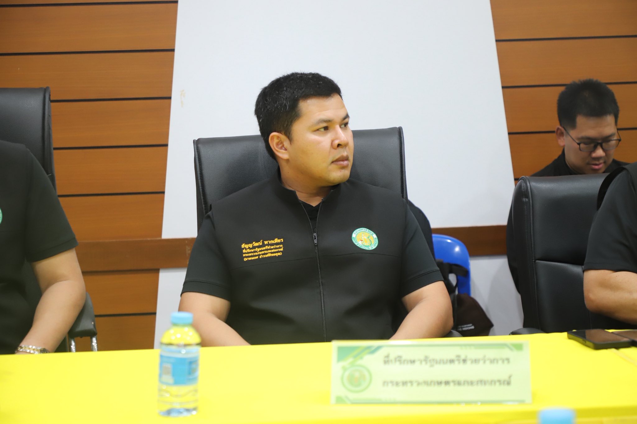 title - ข่าวดีชาวกระบี่ รมช.เกษตรฯ ลงพื้นที่ติดตามโปรเจกต์ยักษ์ ส.ป.ก. เร่งพัฒนาโครงสร้างพื้นฐานแปลงพื้นที่เป้าหมาย คทช. ในเขตปฏิรูปที่ดิน กว่า 4,300 ไร่ มุ่งสร้างอาชีพอย่างยั่งยืน